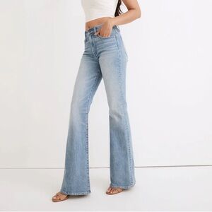 Madewell The Curvy Perfect Vintage Flare Jean - Delavan Wash - Size 28
